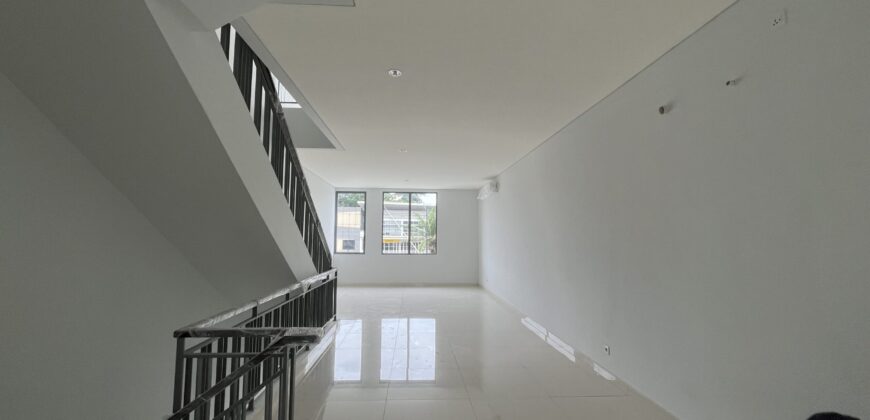 Ruko Brand New Hudson Studio Loft Kawasan Manhattan District