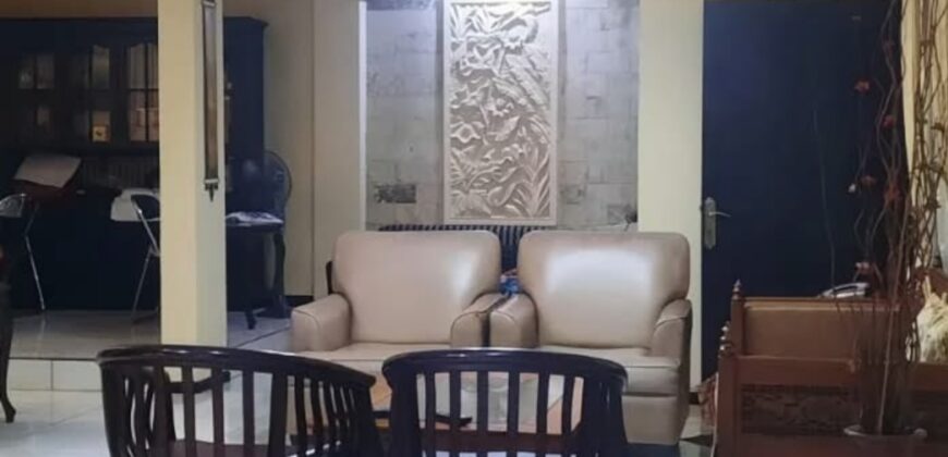 Rumah Terawat Rapih Balai Pustaka Jaktim