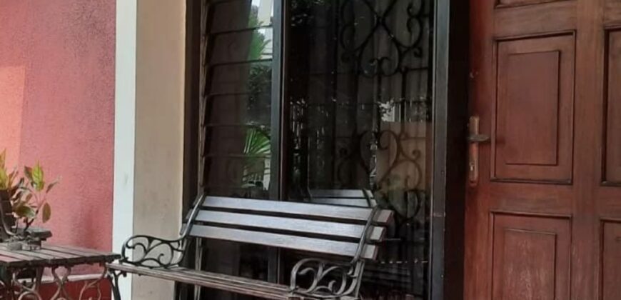 Rumah Terawat Rapih Balai Pustaka Jaktim