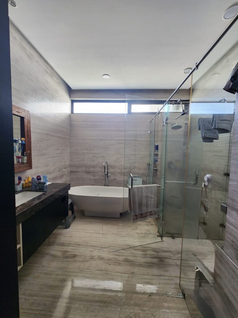 93904775-5e25-48bd-900f-5040afef3260